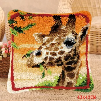Cartoon Dog Carpet Embroidery Pillow Foamiran For Needlework Kit Tapis Crochet Smyrna Carpet Cushion Button Package knoopkussen
Cartoon Dog Carpet Embroidery Pillow Foamiran For Needlework Kit Tapis Crochet Smyrna Carpet Cushion Button Package knoopkussen