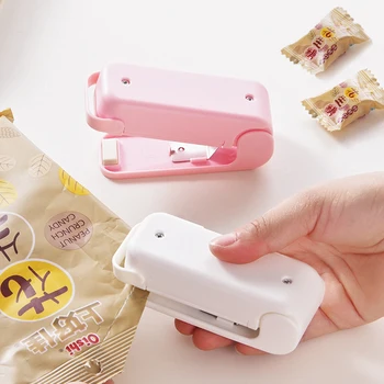 New White Pink Vacuum Food Sealer Mini Portable Heat Sealing Machine Impulse Bag Sealer Seal Machine Plastic Bags Sealing Tools
New White Pink Vacuum Food Sealer Mini Portable Heat Sealing Machine Impulse Bag Sealer Seal Machine Plastic Bags Sealing Tools