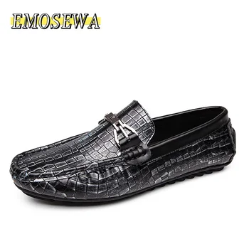 Men Shoes luxury Brand Moccasin Genuine Leather Casual Driving Oxfords Shoes Men Loafers Moccasins Italian Shoes for Men 38-44 
Men Shoes luxury Brand Moccasin Genuine Leather Casual Driving Oxfords Shoes Men Loafers Moccasins Italian Shoes for Men 38-44