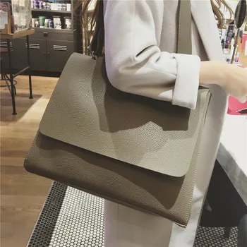Large capacity bag 2020 new messenger bag female bag wild large flip commuter bag shoulder bag female big bag
Large capacity bag 2020 new messenger bag female bag wild large flip commuter bag shoulder bag female big bag
