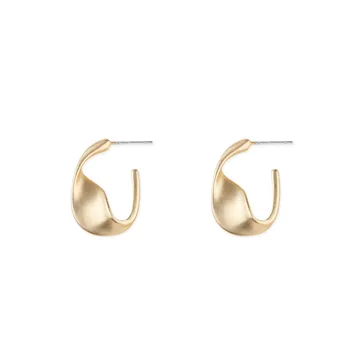 Irregular C Shape Geometric Gold Color Metal Hoop Earrings 2020 New Trendy Simple Design Chic Fashion Earring For Women Wedding
Irregular C Shape Geometric Gold Color Metal Hoop Earrings 2020 New Trendy Simple Design Chic Fashion Earring For Women Wedding