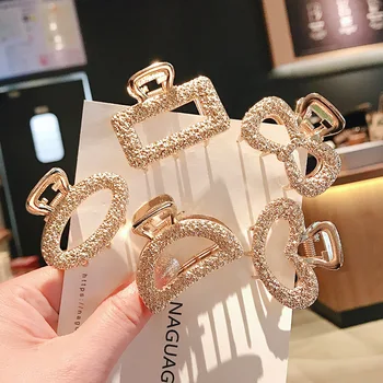 Hot Sale 1pcs Delicate Hair Claw 5 Shapes For Choice High Quality Alloy Barrettes For Stylish Women Girls Hair Accessories
Hot Sale 1pcs Delicate Hair Claw 5 Shapes For Choice High Quality Alloy Barrettes For Stylish Women Girls Hair Accessories