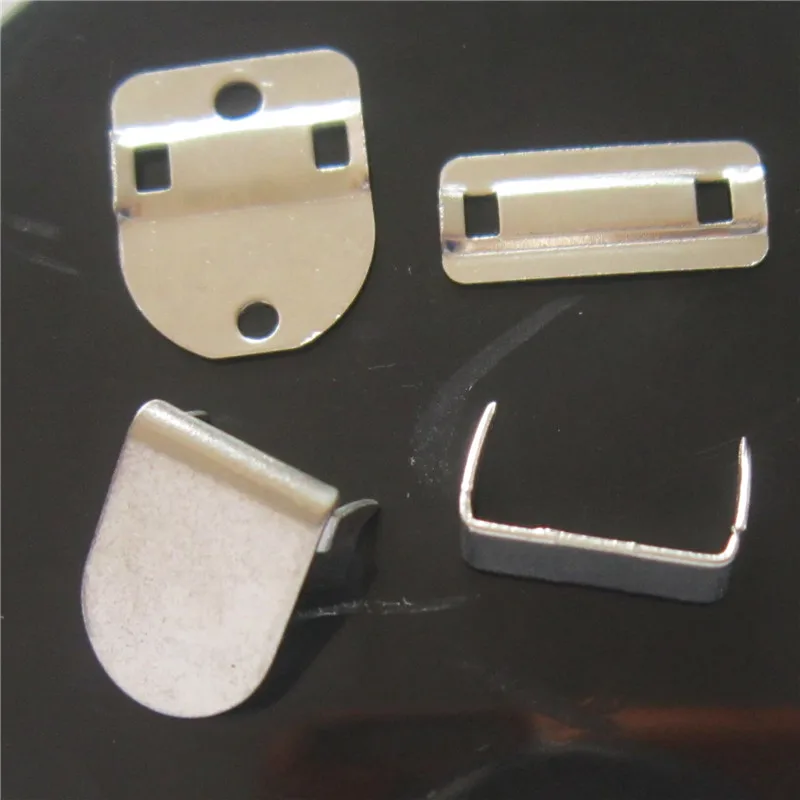 pants hook and bar for placket brass material plating to colors 2 claws 4 parts for a set 1 CM for the width of the cap
pants hook and bar for placket brass material plating to colors 2 claws 4 parts for a set 1 CM for the width of the cap