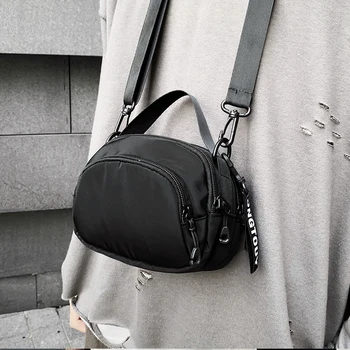 2020 NEW Original Design Fashion Street Chest Bag Shoulder Bag & Nylon Material Width 19cm Height 14cm Thickness 9cm
2020 NEW Original Design Fashion Street Chest Bag Shoulder Bag & Nylon Material Width 19cm Height 14cm Thickness 9cm