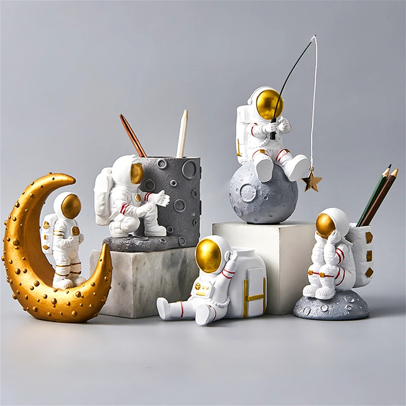 Resin Astronaut Figurines Home Decoration Accessories Sculpture Decorative Miniatures Cosmonaut Statues Gift For Man & Boyfriend
Resin Astronaut Figurines Home Decoration Accessories Sculpture Decorative Miniatures Cosmonaut Statues Gift For Man & Boyfriend