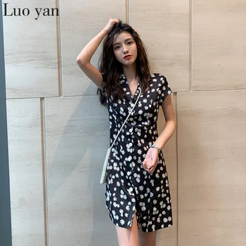 2020 Femal Floral Print Fresh Mini Dresses Summer 4XL Plus Size Short Sleeve Polyester V-Neck Dress Women Bodycon Party Vestidos
2020 Femal Floral Print Fresh Mini Dresses Summer 4XL Plus Size Short Sleeve Polyester V-Neck Dress Women Bodycon Party Vestidos