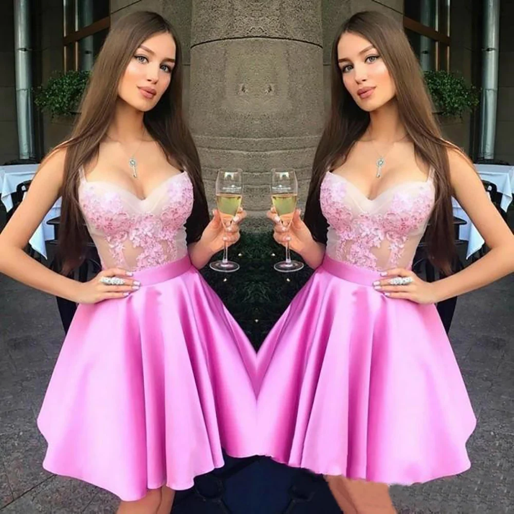 

Sleeveless Prom Party Gown Above Knee Mini Graduation Dress Applique Homecoming Formal Gown Sweetheart Lace Satin Custom
