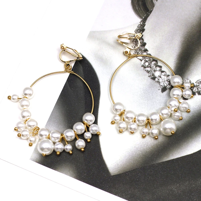 Pearl Circle Clip On Earrings Non Pierced Ear Clips Simulated-Pearl Ball Earrings Without Piercing Minimalist Earring CE343
Pearl Circle Clip On Earrings Non Pierced Ear Clips Simulated-Pearl Ball Earrings Without Piercing Minimalist Earring CE343