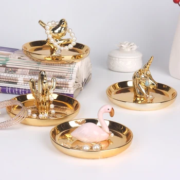 Personality Nordic Figurine Ceramics Art Creative Modern Storage Box Golden Miniature Animals Model Home Table Decor DA60XBJ
Personality Nordic Figurine Ceramics Art Creative Modern Storage Box Golden Miniature Animals Model Home Table Decor DA60XBJ