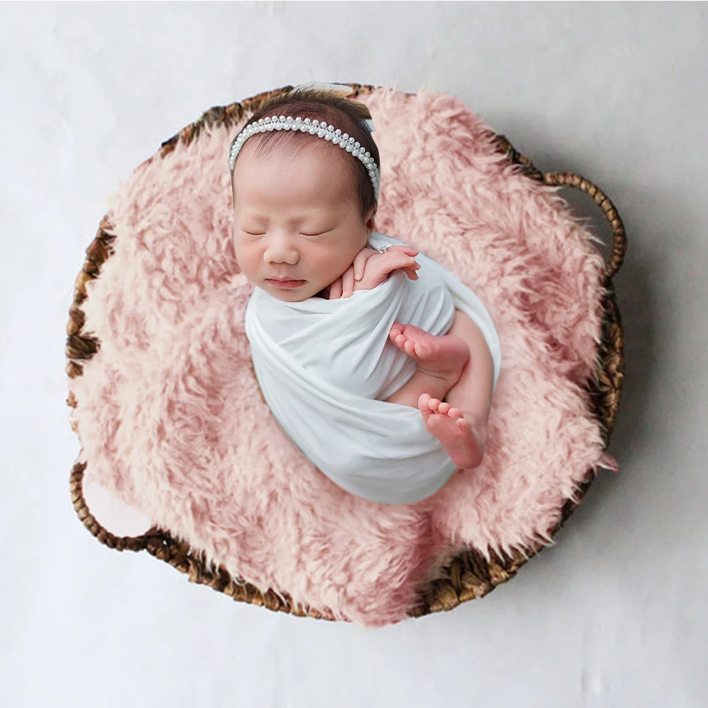 Square Unisex Photography Props Warm Solid Backdrop Soft Wrap Baby Blanket Mat Faux Fur Newborn Rug Stuffer
Square Unisex Photography Props Warm Solid Backdrop Soft Wrap Baby Blanket Mat Faux Fur Newborn Rug Stuffer