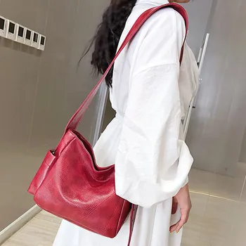 Travel Bags Large Women's Solid color large-capacity shoulder bag casual wild Messenger bag Crossbody Shoulder bag ремень
Travel Bags Large Women's Solid color large-capacity shoulder bag casual wild Messenger bag Crossbody Shoulder bag ремень