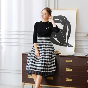 Dress Autumn 2020 New Female Temperament Style Knit Stitching Contrast Check Pattern Is Thin Mid-Length Dress
Dress Autumn 2020 New Female Temperament Style Knit Stitching Contrast Check Pattern Is Thin Mid-Length Dress