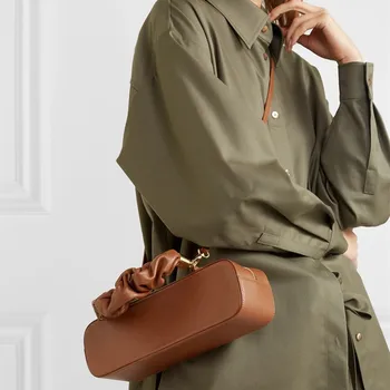 Designer Handbags High Quality Small Pleated Crossbody Bags for Women 2020 Winter New Shopper Fashion Elegant Small Shoulder Bag
Designer Handbags High Quality Small Pleated Crossbody Bags for Women 2020 Winter New Shopper Fashion Elegant Small Shoulder Bag