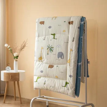 230*200 cm2019 New Fashion Home Textile Flamingo Thin Summer Quilt Blankets Cartoon Comforter Quilting Suitable for Adults Kids
230*200 cm2019 New Fashion Home Textile Flamingo Thin Summer Quilt Blankets Cartoon Comforter Quilting Suitable for Adults Kids