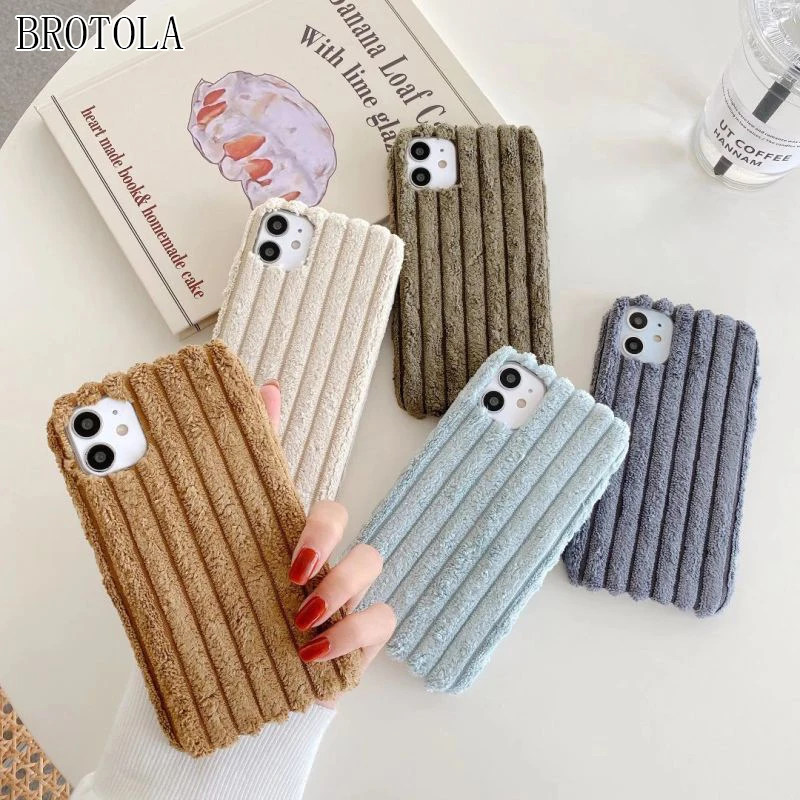 Vertical Stria Retro Solid Color Plush Phone Cases For iPhone Apple 12 Mini 11 Pro X XR XS Max 7 8 Plus Warm Fluffy Fabric Cover
Vertical Stria Retro Solid Color Plush Phone Cases For iPhone Apple 12 Mini 11 Pro X XR XS Max 7 8 Plus Warm Fluffy Fabric Cover