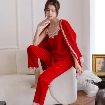 Pajamas Set 3 Pieces gold Velvet winter Warm Sexy Pajamas Winter Sleepwear Long Sleeves pants home service women sleepwear
Pajamas Set 3 Pieces gold Velvet winter Warm Sexy Pajamas Winter Sleepwear Long Sleeves pants home service women sleepwear