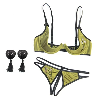 Erotic Lingerie Nightwear Exotic Sets Sexy Push Up Cupless Bra Three-point Open Crotch Panties Women Beaded Underwear Set
Erotic Lingerie Nightwear Exotic Sets Sexy Push Up Cupless Bra Three-point Open Crotch Panties Women Beaded Underwear Set