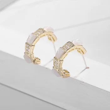 Earrings Small Snake Bone Modeling Cat's Eye Stone Earing 2020 New Style Fashion Ear Stud
Earrings Small Snake Bone Modeling Cat's Eye Stone Earing 2020 New Style Fashion Ear Stud