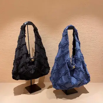 Fashion personality diamond pattern large capacity Canvas Bag Handbag Shoulder Bag
Fashion personality diamond pattern large capacity Canvas Bag Handbag Shoulder Bag