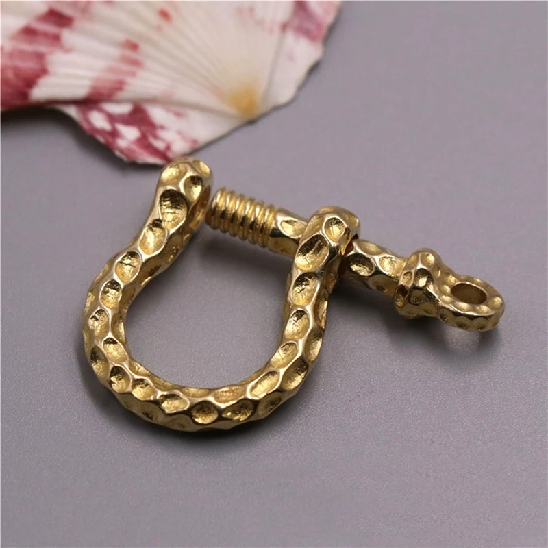 1 x Solid brass D bow shackle key chain ring Fob clip connecting hook Leather craft DIY accessories
1 x Solid brass D bow shackle key chain ring Fob clip connecting hook Leather craft DIY accessories