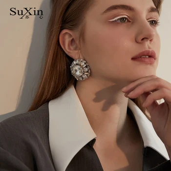 SuXin earrings 2020 new simple round temperament earrings for women long large crystal pendant earrings jewelry gift
SuXin earrings 2020 new simple round temperament earrings for women long large crystal pendant earrings jewelry gift