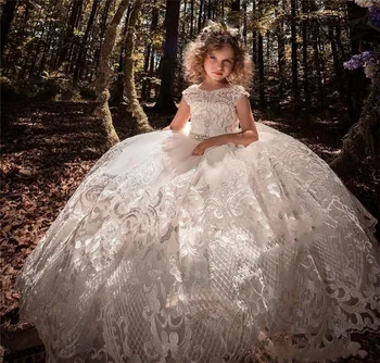 White Ivory First Communion Dresses Lace Pearls Ball Gowns For Little Girl Sleeveless Pageant Dress Custom Made 
White Ivory First Communion Dresses Lace Pearls Ball Gowns For Little Girl Sleeveless Pageant Dress Custom Made