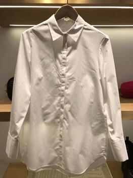 Women Shirt 2020 Spring and Summer New Temperament Simple Lapel Solid Color Wild Long-sleeved Cotton Shirt Women
Women Shirt 2020 Spring and Summer New Temperament Simple Lapel Solid Color Wild Long-sleeved Cotton Shirt Women