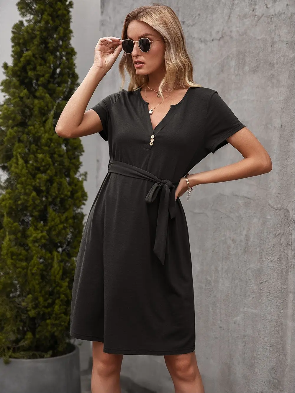 Casual Boho Beach Dresses Womens V Neck Party Summer Lace Up Dress Button Tee Dress Short Sleeve Loose Mini Dress
Casual Boho Beach Dresses Womens V Neck Party Summer Lace Up Dress Button Tee Dress Short Sleeve Loose Mini Dress