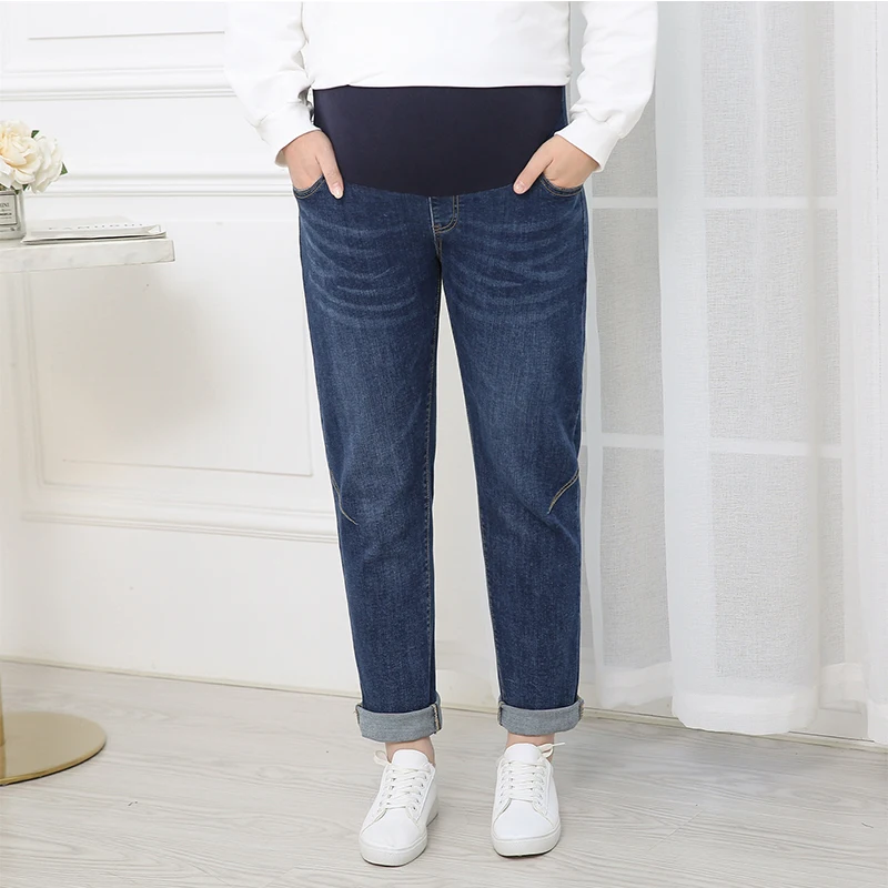 Maternity jeans fashion nine-point trousers thin straight large size 150 kg loose carrot pants
Maternity jeans fashion nine-point trousers thin straight large size 150 kg loose carrot pants