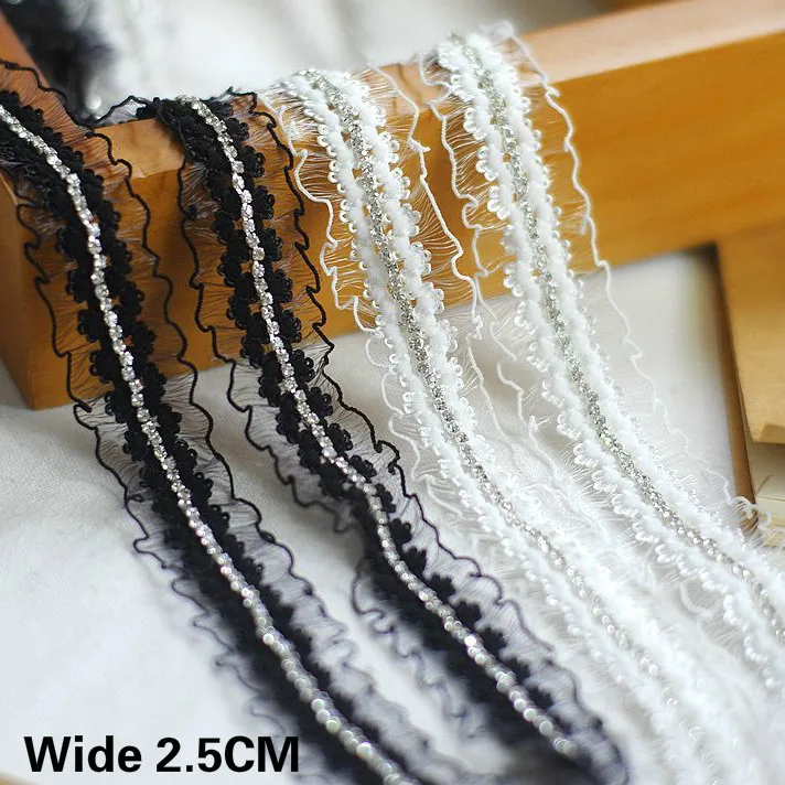 2.5CM Wide White Black Glitter Rhinestone Tulle Lace Dress Collar Neckline Elastic Ruffle Trim Wedding Lace Ribbon Sewing Decor
2.5CM Wide White Black Glitter Rhinestone Tulle Lace Dress Collar Neckline Elastic Ruffle Trim Wedding Lace Ribbon Sewing Decor