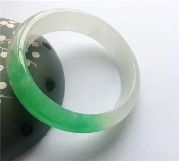 Natural Burmese Jadeite 54-64mm Light Green Two-color Bracelet Elegant Princess Jewelry Send Mom to Girlfriend
Natural Burmese Jadeite 54-64mm Light Green Two-color Bracelet Elegant Princess Jewelry Send Mom to Girlfriend