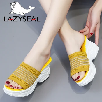LazySeal Cotton Fabric Platform Slippers Woman Slides Fashion Gingham Thick Bottom Women Wedge Shoes Non-slip Ladies Flip Flops
LazySeal Cotton Fabric Platform Slippers Woman Slides Fashion Gingham Thick Bottom Women Wedge Shoes Non-slip Ladies Flip Flops