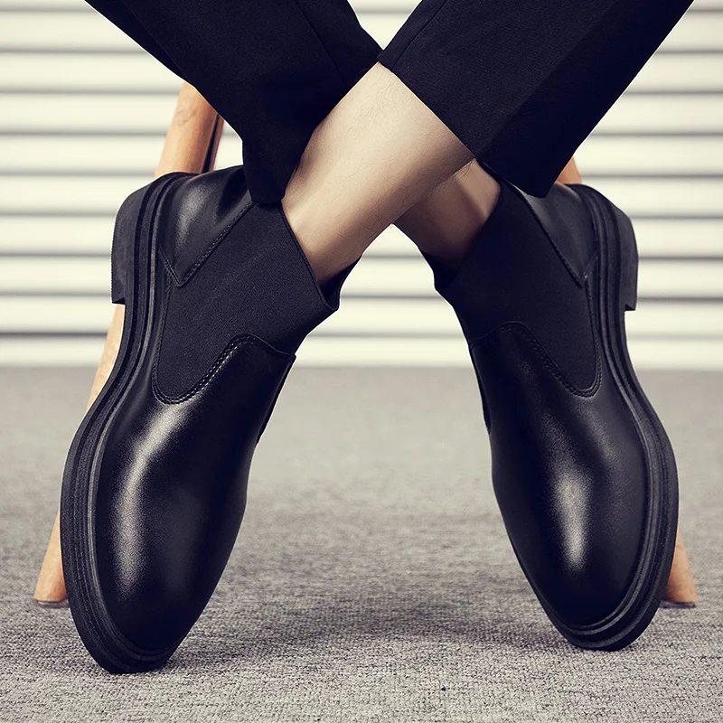 2020 Spring/Winter Men's Chelsea Boots,British Style Fashion Ankle Boots,Black Brogues Soft Leather Casual Shoes Black Boots
2020 Spring/Winter Men's Chelsea Boots,British Style Fashion Ankle Boots,Black Brogues Soft Leather Casual Shoes Black Boots
