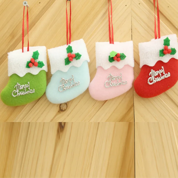 12PCS/Lot,Wholesale Christmas mini boot hanger Creative socks pendant Xmas tree ornament Kids party favor candy bag 
12PCS/Lot,Wholesale Christmas mini boot hanger Creative socks pendant Xmas tree ornament Kids party favor candy bag