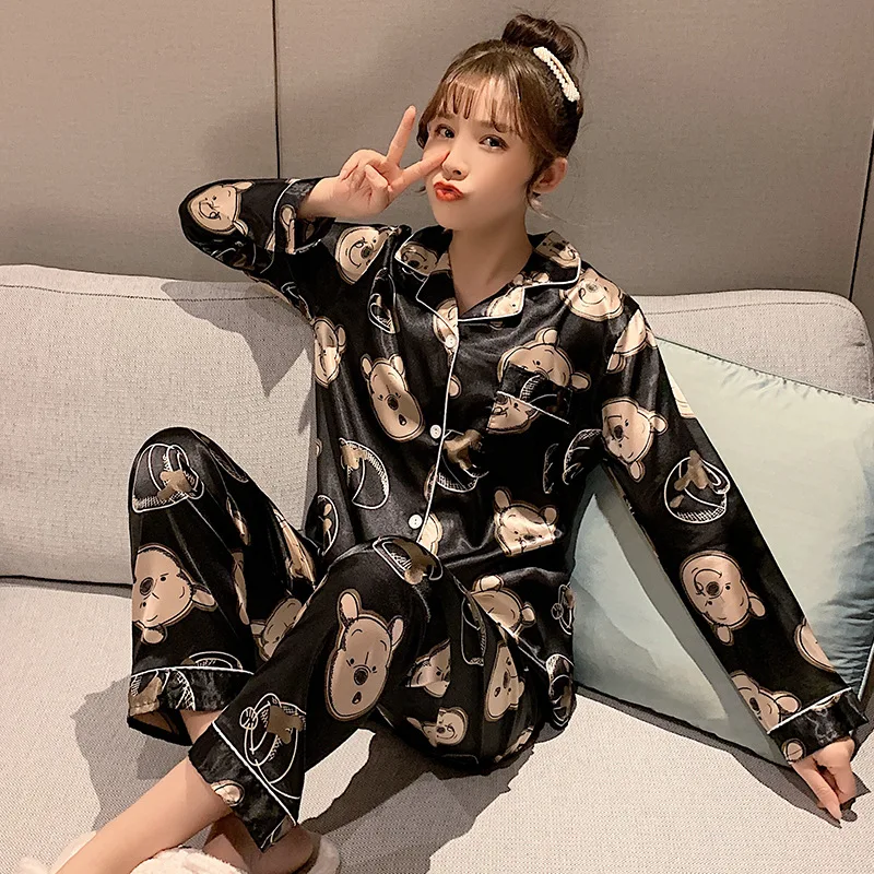 INS Model Silk Printed Long Sleeve Pajamas Women's Spring Cardigan Korean-style New Style Printed Cartoon Viscose Home Wear
INS Model Silk Printed Long Sleeve Pajamas Women's Spring Cardigan Korean-style New Style Printed Cartoon Viscose Home Wear