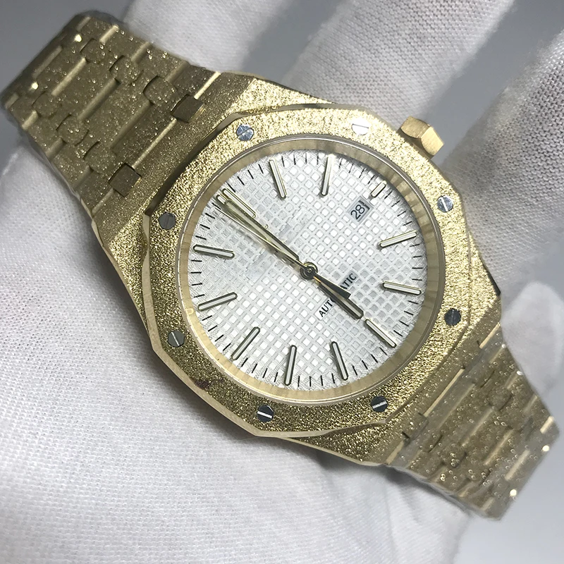 Diamond automatic Royal Frosted Black Dial Oak mens 18k Gold Watch gold-tone hands Fixed bezel 42mm size glide AAA watch
Diamond automatic Royal Frosted Black Dial Oak mens 18k Gold Watch gold-tone hands Fixed bezel 42mm size glide AAA watch