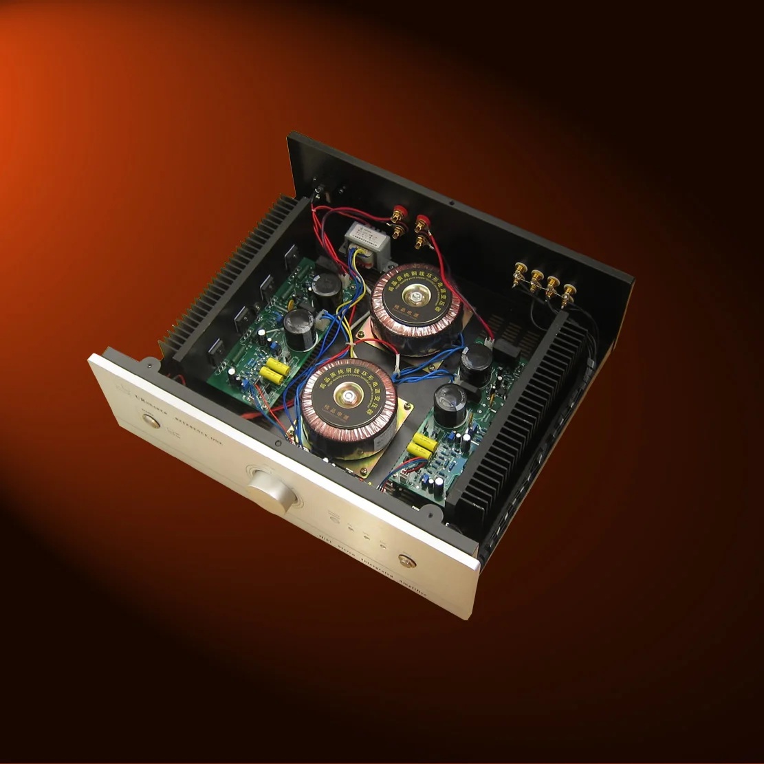 

The new fever high-fidelity triode HIFI combined power amplifier 80W independent power supply. Output power: 2X80W