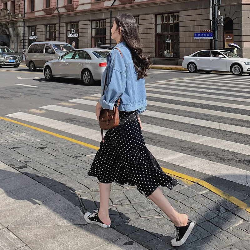 2020 Autumn New Style Jeans Coat Women's Korean-style Slim Fit Slimming Blue Short Style Denim Jacket Fashion Coat
2020 Autumn New Style Jeans Coat Women's Korean-style Slim Fit Slimming Blue Short Style Denim Jacket Fashion Coat