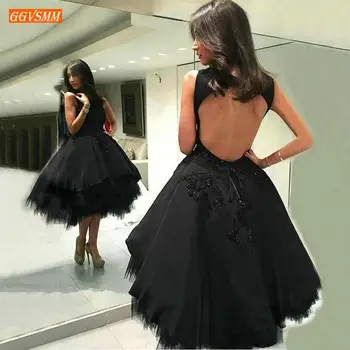 Romantic Black Short Prom Dresses Tulle Lace Appliqued Backless Formal Dress Party 2020 Hi-Lo Girls Graduation Homecoming Gown 
Romantic Black Short Prom Dresses Tulle Lace Appliqued Backless Formal Dress Party 2020 Hi-Lo Girls Graduation Homecoming Gown