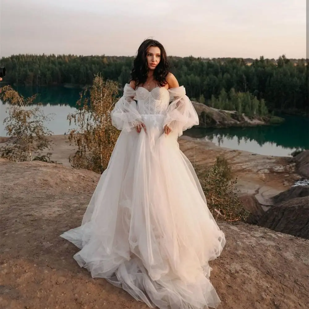 2020 Wedding Dress A-line Sweetheart Long Sleeve Tulle Floor Length Bridal Gowns Lace Appliques robe de mariee Gorgeous Bohemian
2020 Wedding Dress A-line Sweetheart Long Sleeve Tulle Floor Length Bridal Gowns Lace Appliques robe de mariee Gorgeous Bohemian