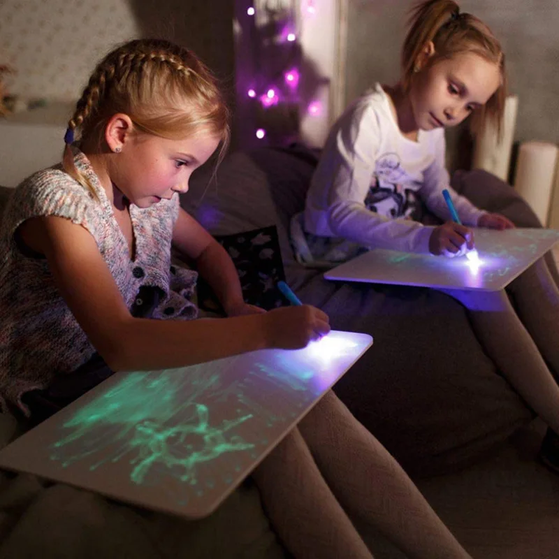 LCD Drawing Board Fluorescence Glowing Paint Draw with Light Fun kid drawing Board A3,A4,A5 ,Developing Toy with Pen
LCD Drawing Board Fluorescence Glowing Paint Draw with Light Fun kid drawing Board A3,A4,A5 ,Developing Toy with Pen
