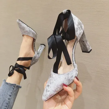 Pointed Heel Sandals Block Heels Slip-on Loafers Summer Women's Ankle Strap Velvet Shoes Shallow Mouth Suit Female Beige Chunky
Pointed Heel Sandals Block Heels Slip-on Loafers Summer Women's Ankle Strap Velvet Shoes Shallow Mouth Suit Female Beige Chunky