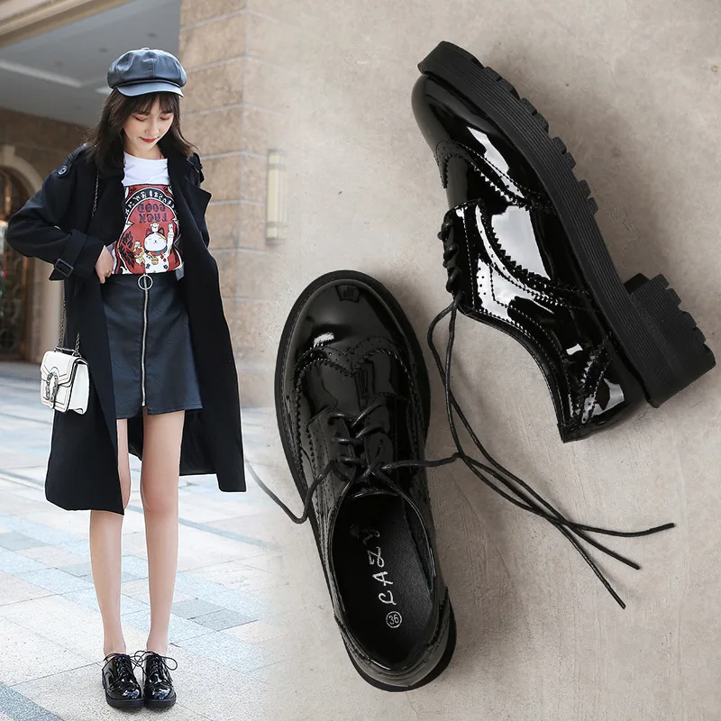 Brogue Shoes Women's 2020 Spring New Style Black Tie Chunky Documentary Shoes Women's Retro round-Toe England Small Leather Shoe
Brogue Shoes Women's 2020 Spring New Style Black Tie Chunky Documentary Shoes Women's Retro round-Toe England Small Leather Shoe