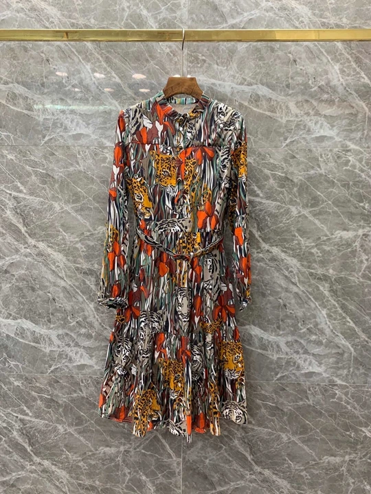 2019 Early Autumn New Girl's Little Round-collar Printed Colour-matched Fastener Closed Waist Long Sleeve Dress 809
2019 Early Autumn New Girl's Little Round-collar Printed Colour-matched Fastener Closed Waist Long Sleeve Dress 809
