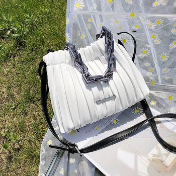 NEW Original Design Fashion Bucket Bag Handbag & Elegant Pleated Shoulder Bag Crossbody Bag Width 23cm Height 18cm Thickness 8cm
NEW Original Design Fashion Bucket Bag Handbag & Elegant Pleated Shoulder Bag Crossbody Bag Width 23cm Height 18cm Thickness 8cm