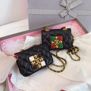 Quartet bead lock female bag 2020 new fashion chain diamond single shoulder diagonal small square bag sac a main torebka damska
Quartet bead lock female bag 2020 new fashion chain diamond single shoulder diagonal small square bag sac a main torebka damska