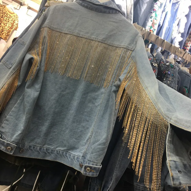 2019 early autumn luxury heavy metal chain tassel pendant washed denim jacket female
2019 early autumn luxury heavy metal chain tassel pendant washed denim jacket female