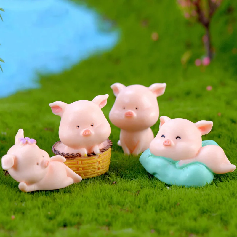 Micro-rescue resin crafts piglet small ornaments Keychain accessories car ornaments cute little dolls Children's or kids toys
Micro-rescue resin crafts piglet small ornaments Keychain accessories car ornaments cute little dolls Children's or kids toys