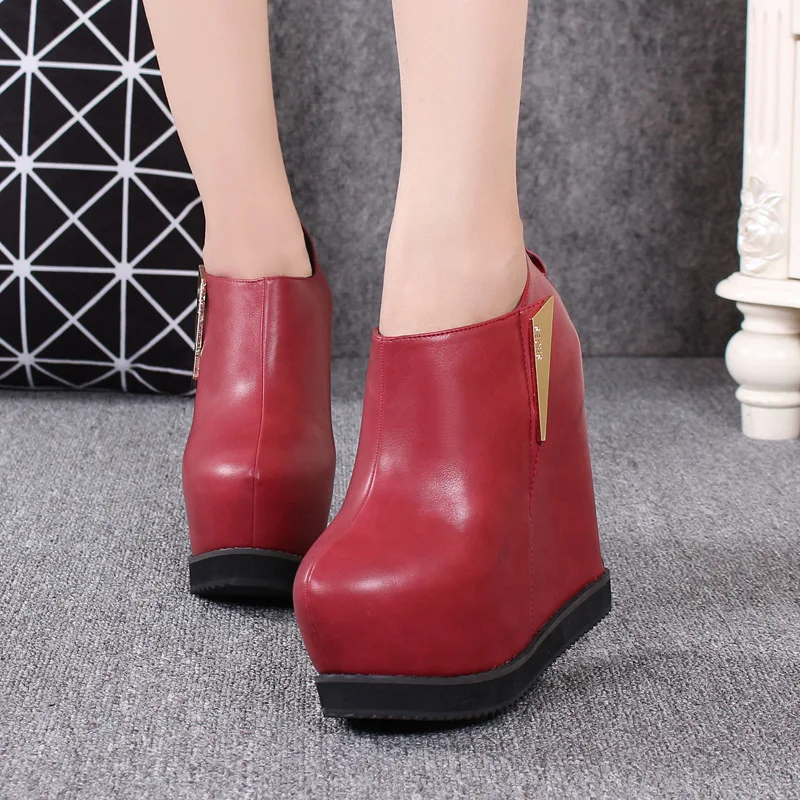 Slanted Heel Ultra-High-Heel Short Boots 14cm Autumn And Winter New Style Waterproof Platform Thick Bottomed Women's Boots Europ
Slanted Heel Ultra-High-Heel Short Boots 14cm Autumn And Winter New Style Waterproof Platform Thick Bottomed Women's Boots Europ