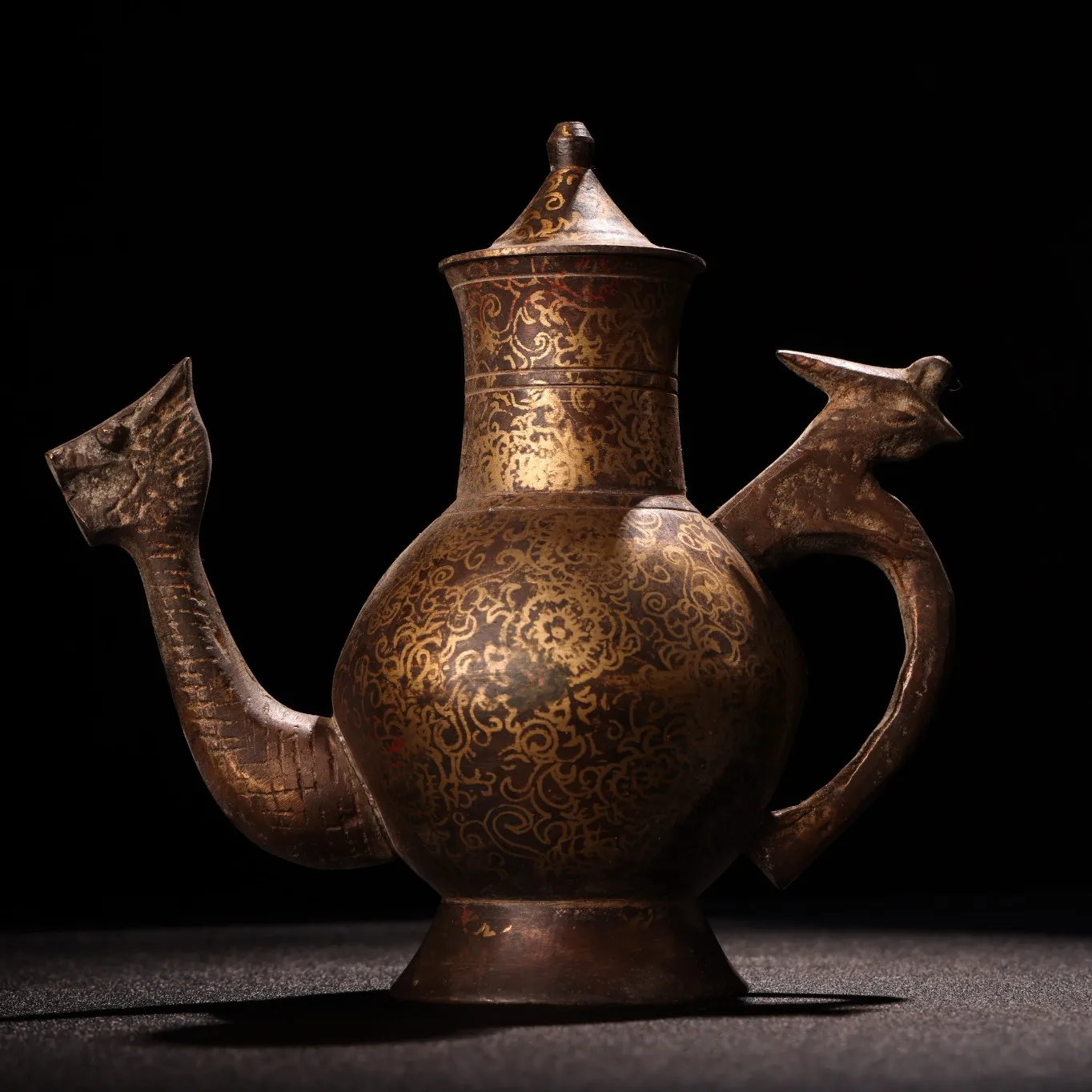7"Tibet Temple Collection Old Bronze Cinnabar Dragon Phoenix Statue Hidden Pot Flagon teapot kettle Office Ornaments
7"Tibet Temple Collection Old Bronze Cinnabar Dragon Phoenix Statue Hidden Pot Flagon teapot kettle Office Ornaments